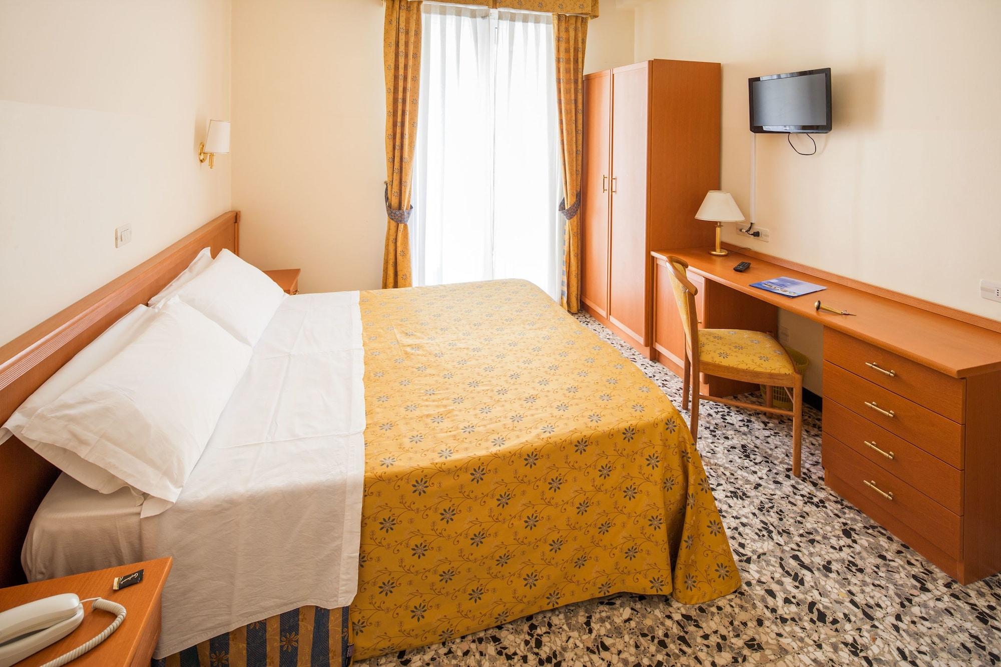 Hotel Curtis Centrale Alassio Exterior foto